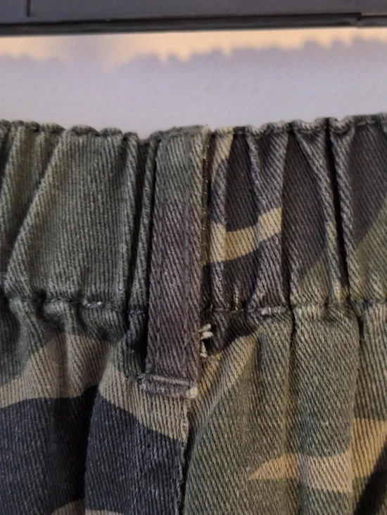 Oddi Los Angeles Washer Camo Wide Leg Pants with Pink Lace Trim S - Picture 10 of 16